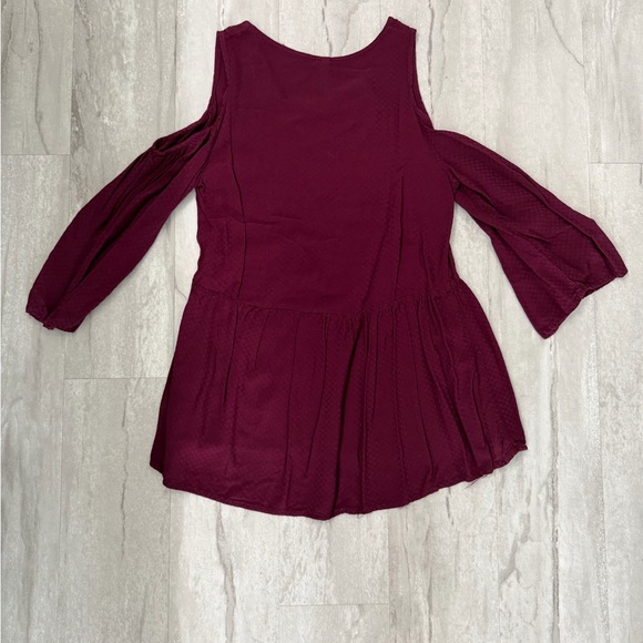 Women's Burgundy Cold Shoulder Top - Picture 2 of 2